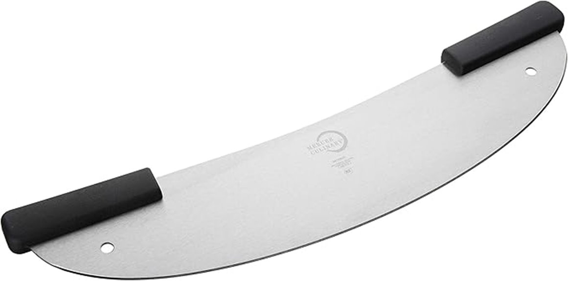 20 inch black handled pizza rocker