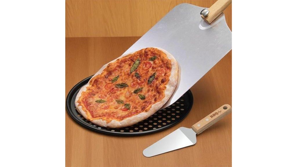 pizza tool set with paddles