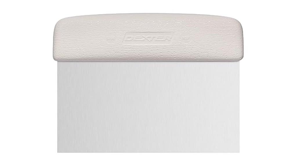 white dough cutter