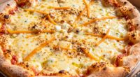 perfect cheesy pizza topping